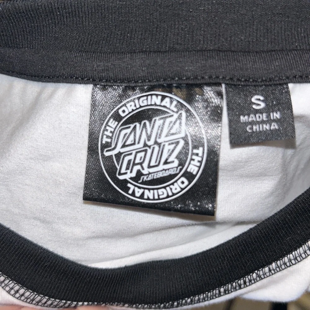 Santa Cruz tee - Picture 3 of 3